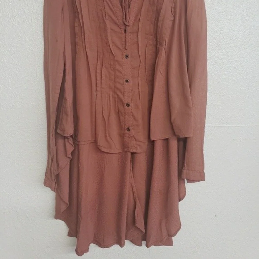 Free People Brown Long Sleeves Boho Peasant Embroidered high low top
